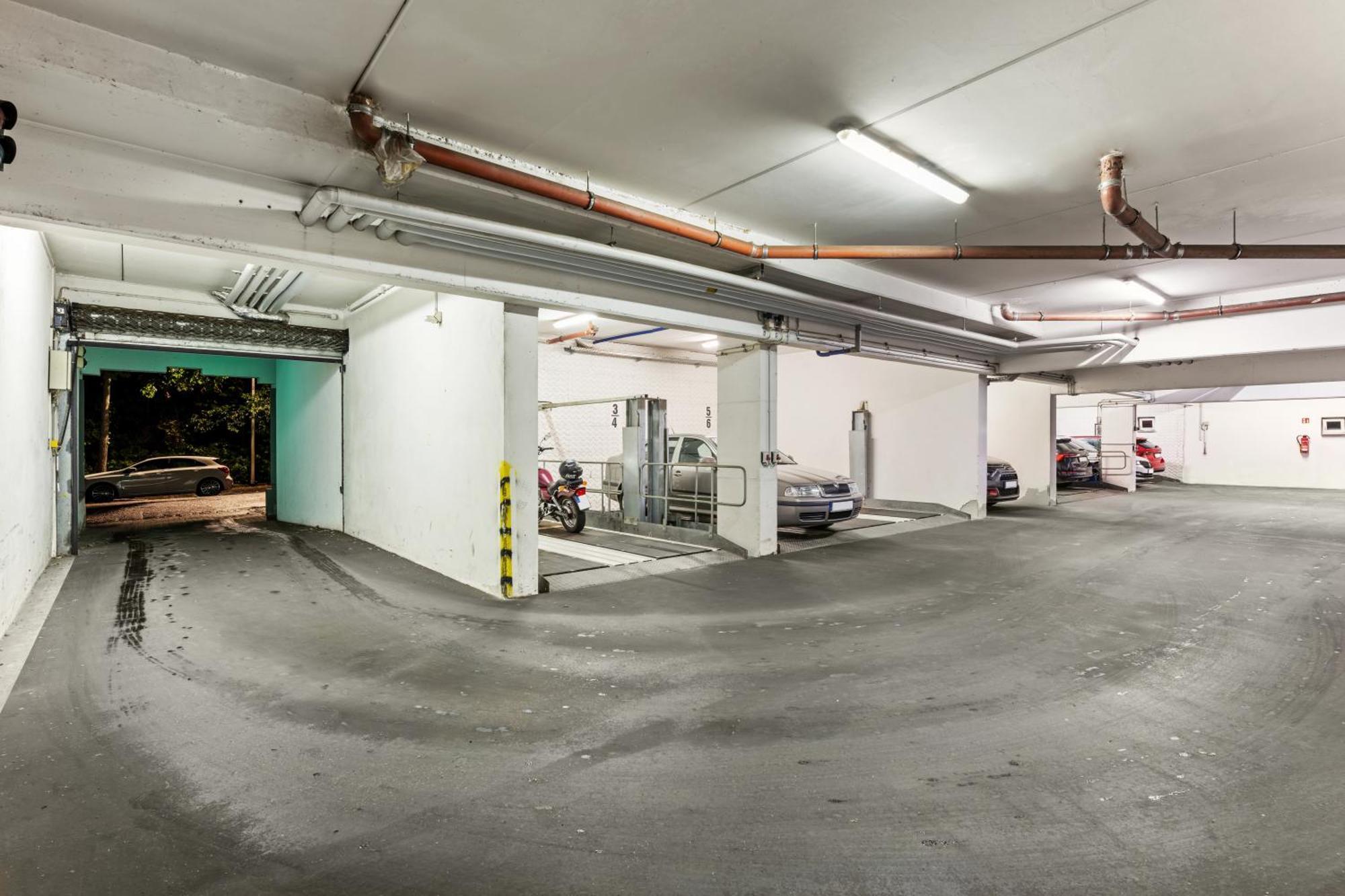 Edler Wohnraum Schwanenteich-penthouse Mit Garage, Grill, Kaffeevollautomat, Klima, Lift & Terrasse
