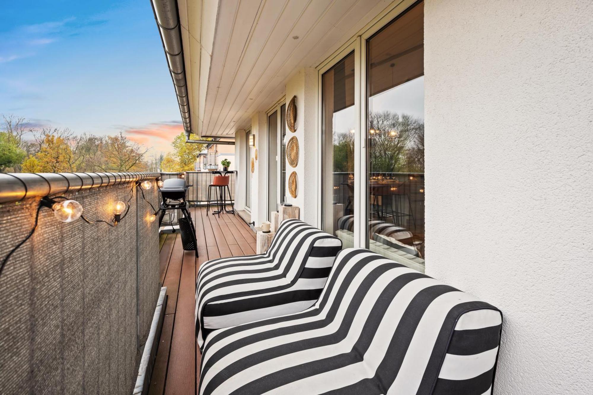 Edler Wohnraum Schwanenteich-penthouse Mit Garage, Grill, Kaffeevollautomat, Klima, Lift & Terrasse